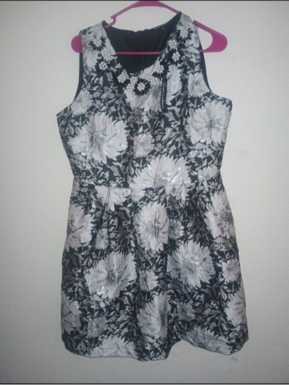 Women’s Black and White Floral Formal Dress
